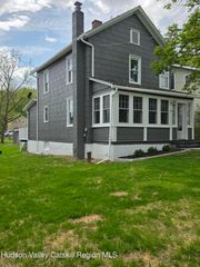22 Maple Street, Catskill, NY 12414