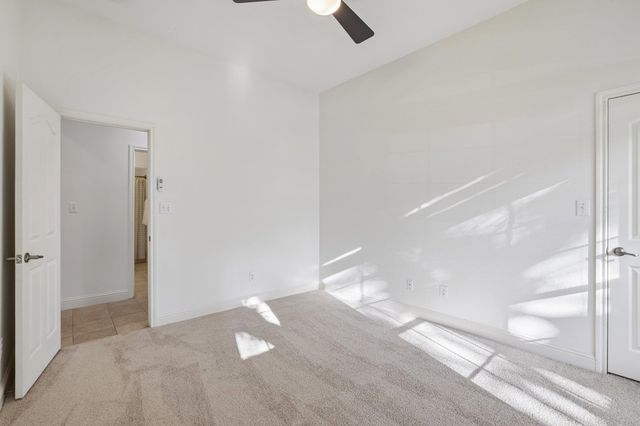 1017 Horseback HOLW, Austin, TX 78732