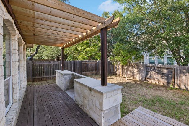 1017 Horseback HOLW, Austin, TX 78732