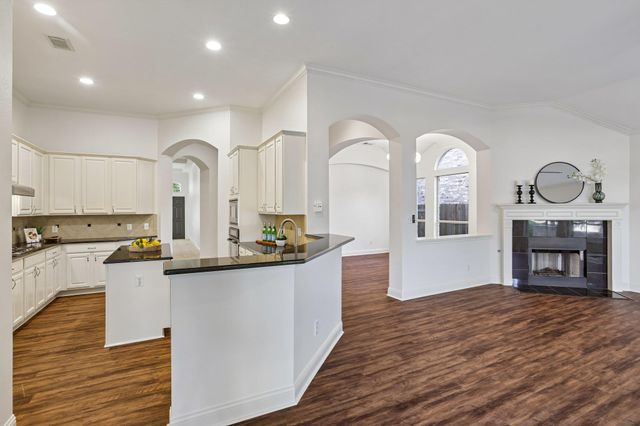 1017 Horseback HOLW, Austin, TX 78732