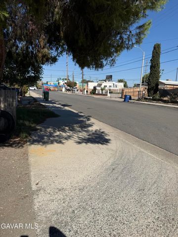 W Milling Street, Lancaster, CA 93534