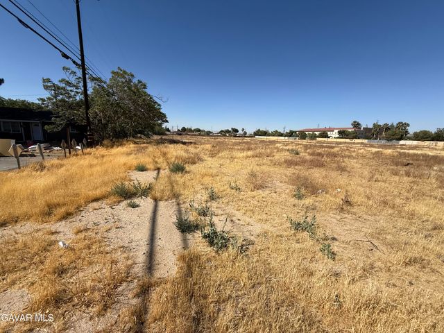 W Milling Street, Lancaster, CA 93534