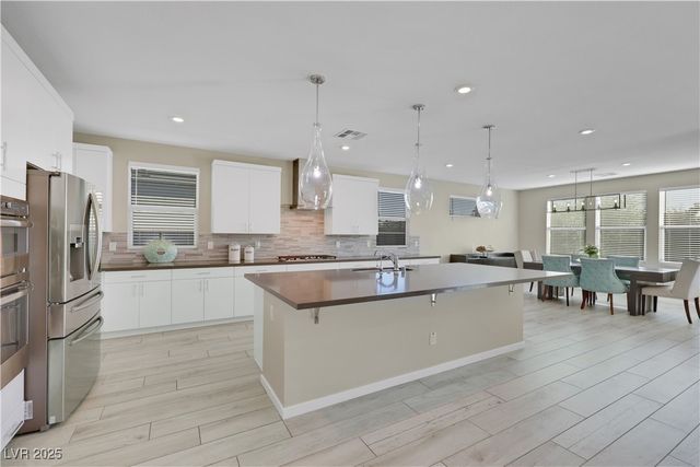 1609 Dream Canyon Avenue, North Las Vegas, NV 89084