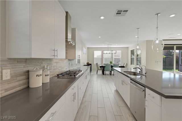 1609 Dream Canyon Avenue, North Las Vegas, NV 89084