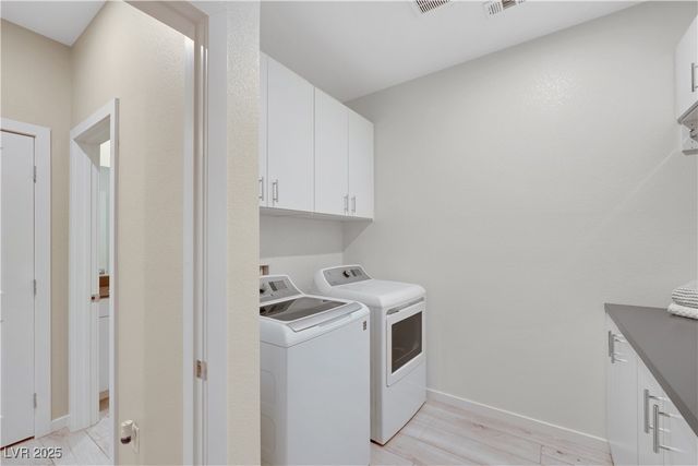 1609 Dream Canyon Avenue, North Las Vegas, NV 89084