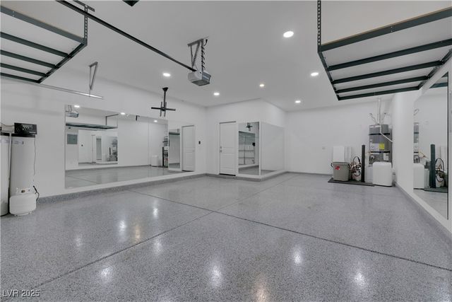 1609 Dream Canyon Avenue, North Las Vegas, NV 89084