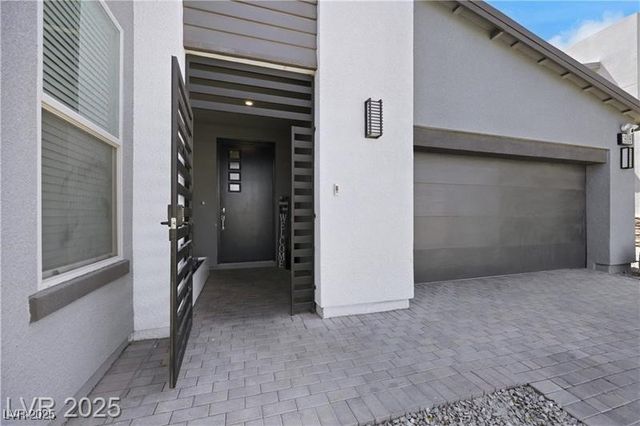 1609 Dream Canyon Avenue, North Las Vegas, NV 89084
