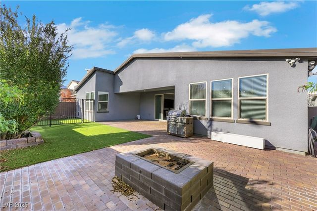 1609 Dream Canyon Avenue, North Las Vegas, NV 89084