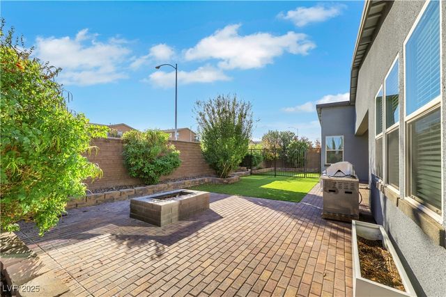 1609 Dream Canyon Avenue, North Las Vegas, NV 89084