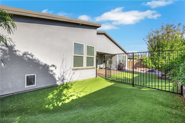 1609 Dream Canyon Avenue, North Las Vegas, NV 89084