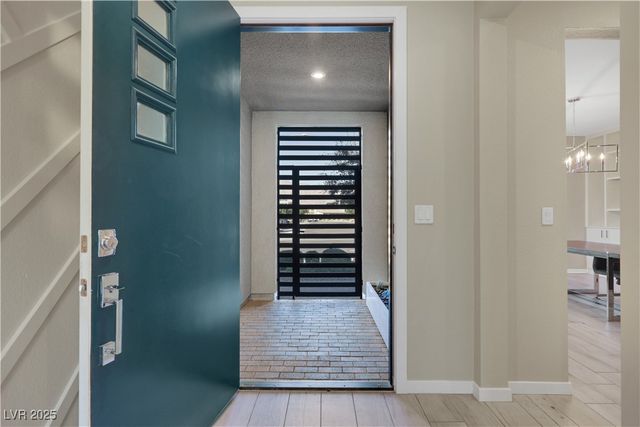 1609 Dream Canyon Avenue, North Las Vegas, NV 89084