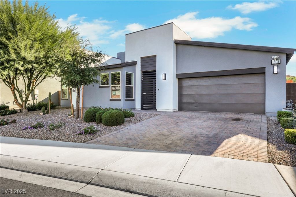 1609 Dream Canyon Avenue, North Las Vegas, NV 89084