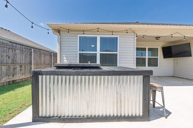1425 Madison Avenue, Shawnee, OK 74804