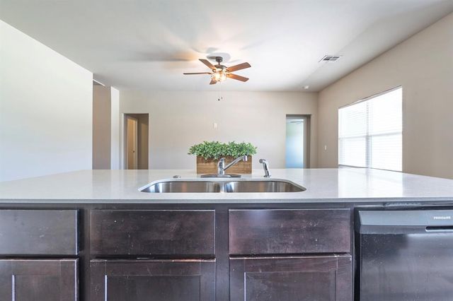 1425 Madison Avenue, Shawnee, OK 74804