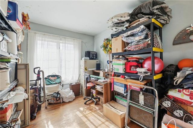 38240 Hedge Lane, Paola, KS 66071