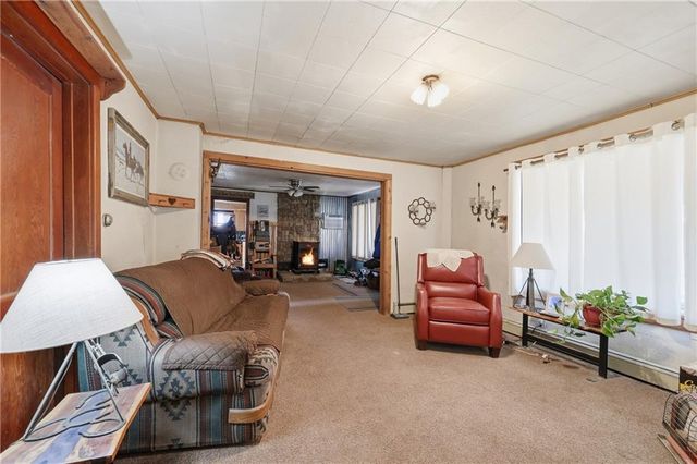 38240 Hedge Lane, Paola, KS 66071