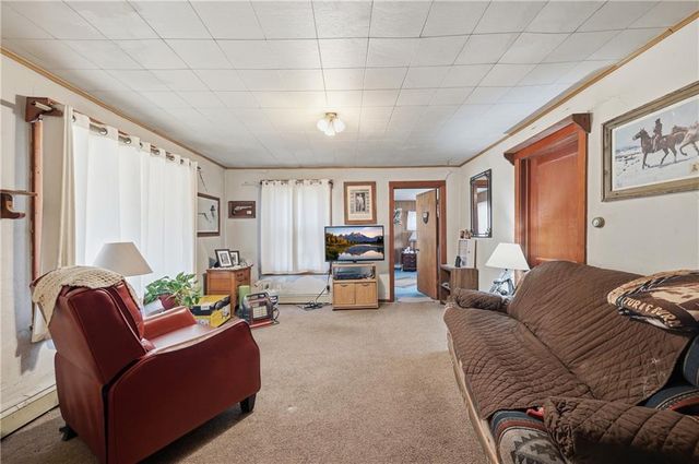 38240 Hedge Lane, Paola, KS 66071