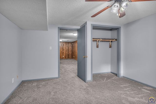 1231 SE 43rd Ter, Topeka, KS 66609