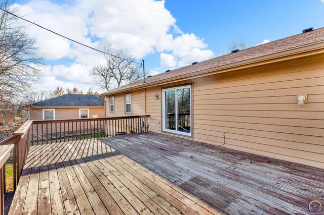 1231 SE 43rd Ter, Topeka, KS 66609