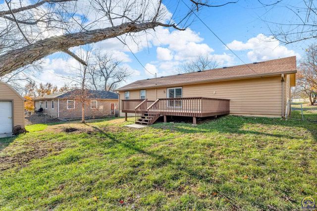 1231 SE 43rd Ter, Topeka, KS 66609