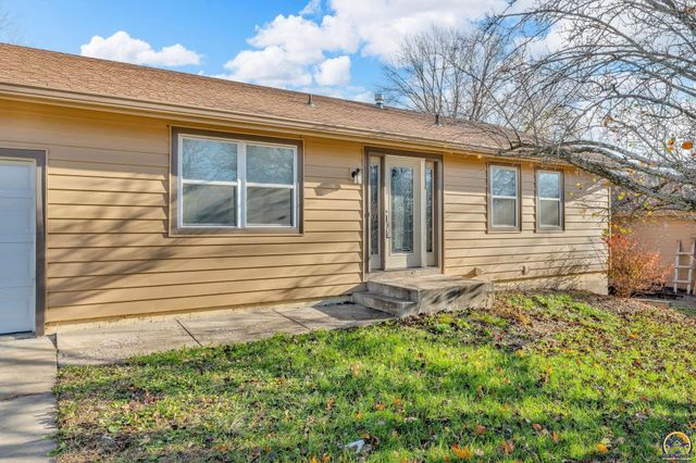 1231 SE 43rd Ter, Topeka, KS 66609