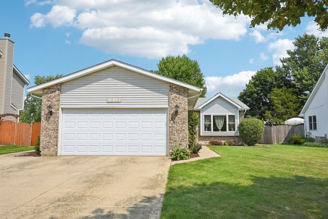 1616 N Overlook Drive, Joliet, IL 60431