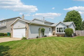 1616 N Overlook Drive, Joliet, IL 60431