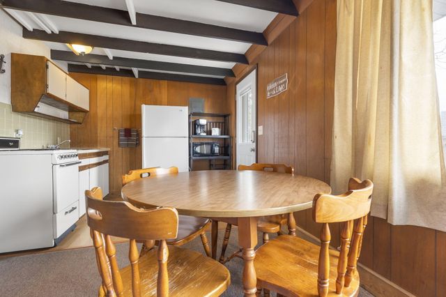 134 Deep Water Circle, Reeds Spring, MO 65737