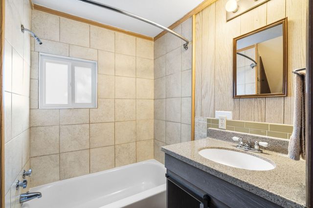 134 Deep Water Circle, Reeds Spring, MO 65737