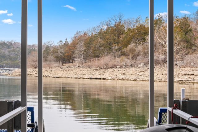 134 Deep Water Circle, Reeds Spring, MO 65737