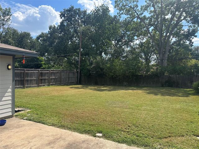 5417 De Milo Drive, Houston, TX 77092