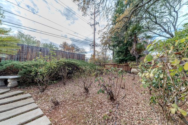 3277 COUNTRY CLUB DR, Cameron Park, CA 95682