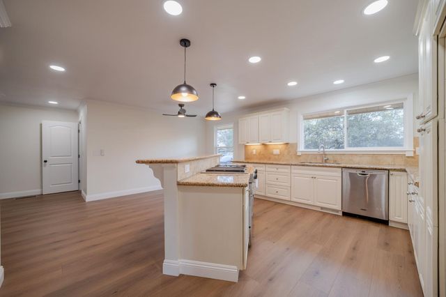 3277 COUNTRY CLUB DR, Cameron Park, CA 95682