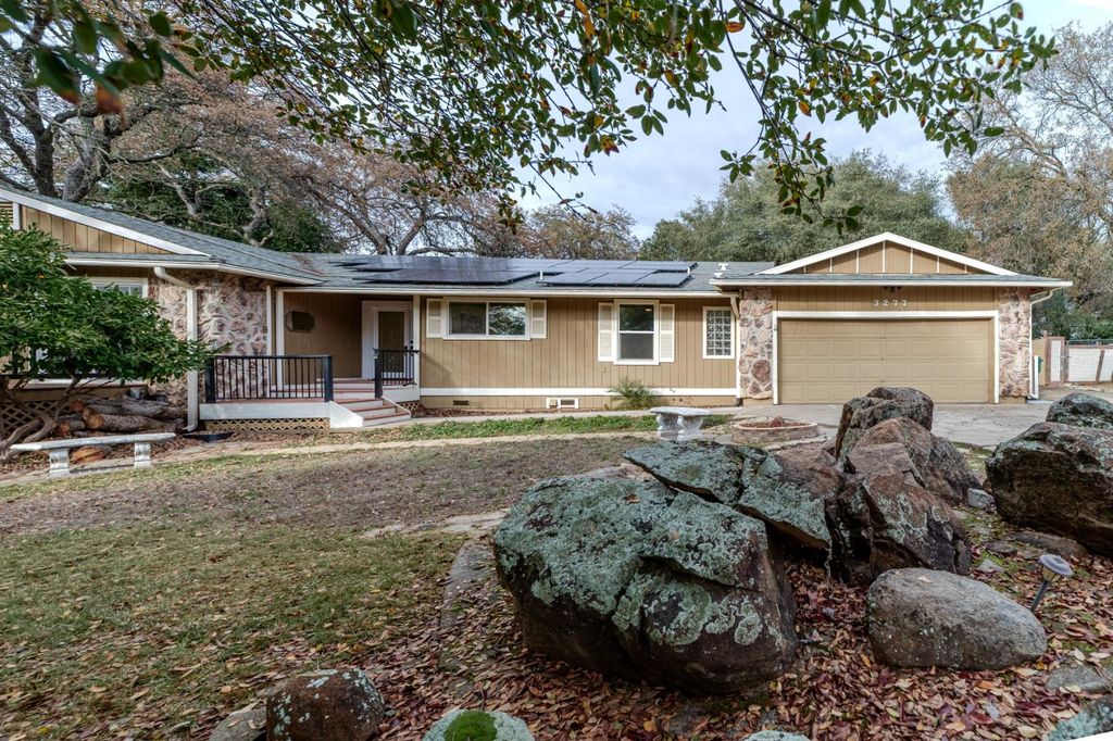 3277 COUNTRY CLUB DR, Cameron Park, CA 95682