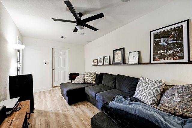 9702 Oriole DR, Austin, TX 78753