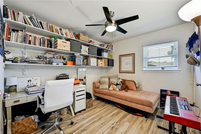 9702 Oriole DR, Austin, TX 78753