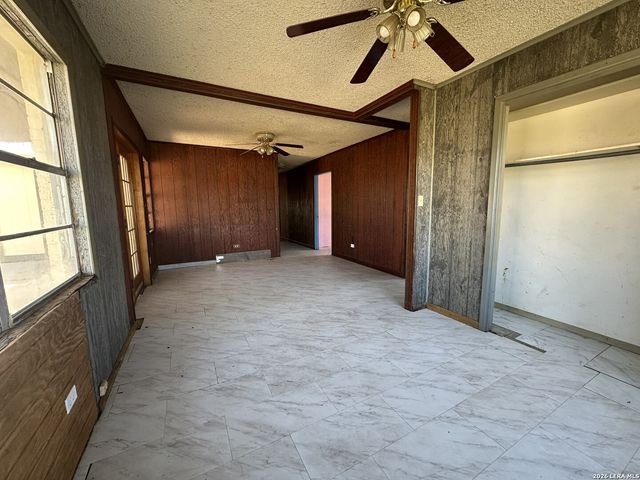 237 Kelly st, Poteet, TX 78065