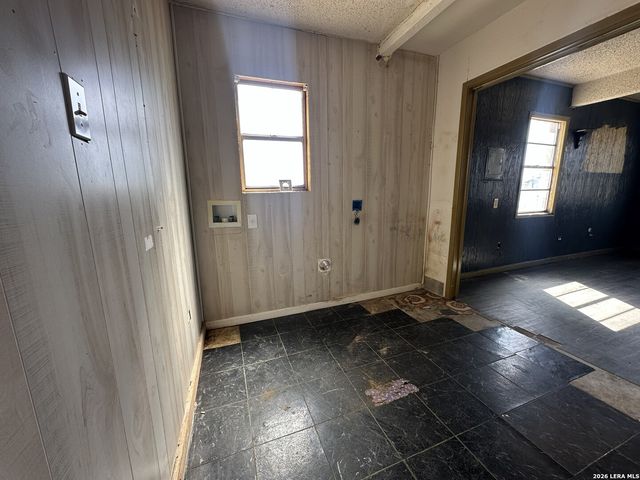 237 Kelly st, Poteet, TX 78065