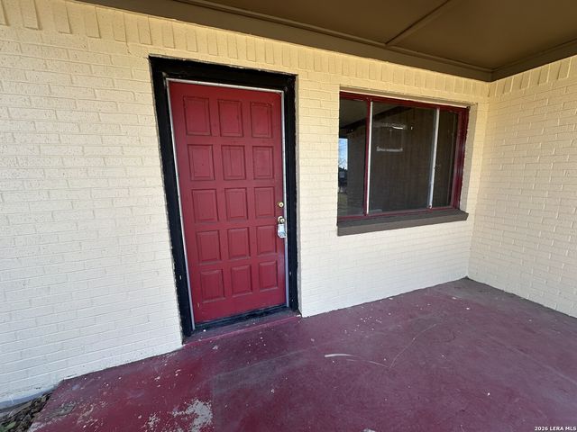 237 Kelly st, Poteet, TX 78065