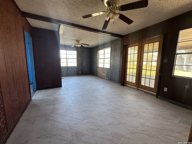 237 Kelly st, Poteet, TX 78065