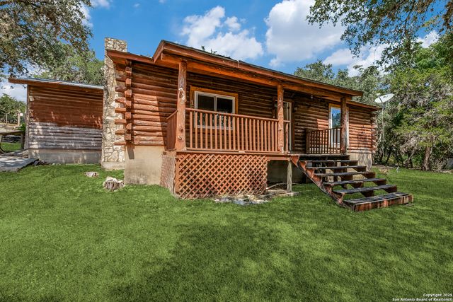 162 Water View Dr., Lakehills, TX 78063