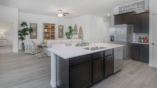 412 Wood Vine Drive, Oak Point, TX 75068
