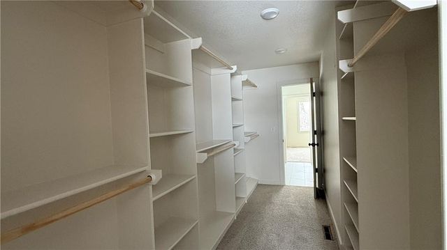 704 21st Street, Oak Grove, MO 64075