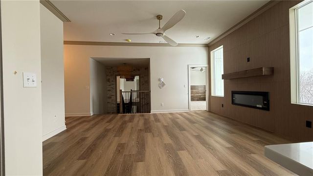 704 21st Street, Oak Grove, MO 64075