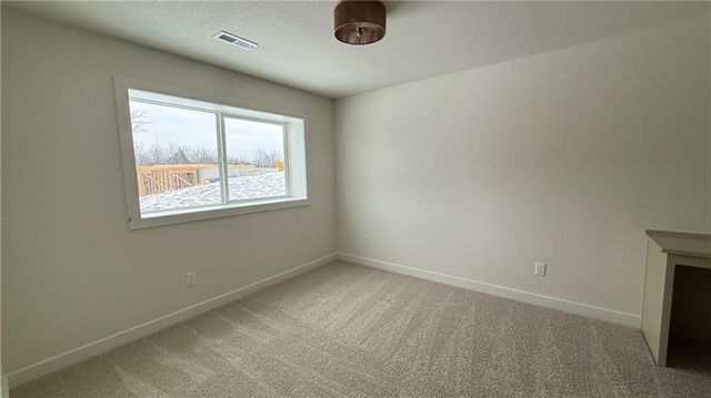 704 21st Street, Oak Grove, MO 64075