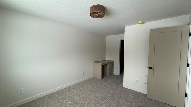 704 21st Street, Oak Grove, MO 64075