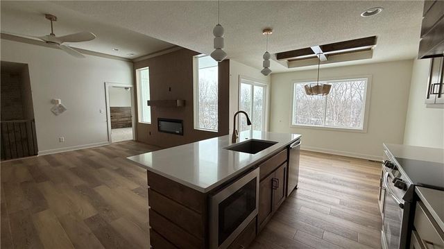 704 21st Street, Oak Grove, MO 64075