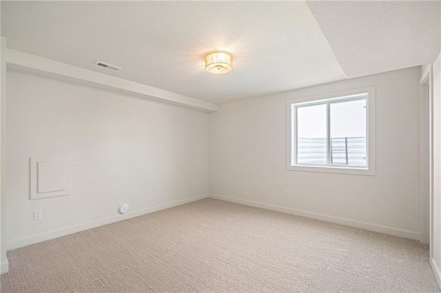 704 SE 21st Street, Oak Grove, MO 64075