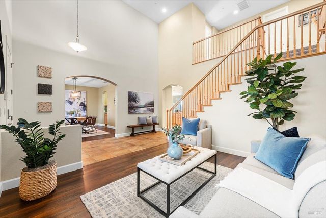 455 Peacock Way, Vacaville, CA 95688