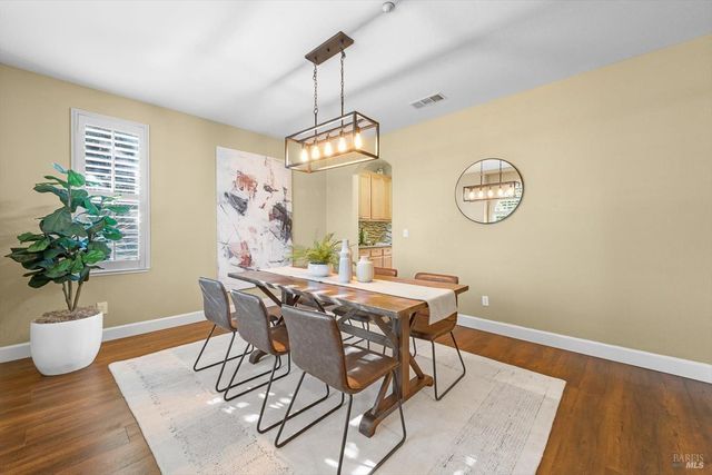 455 Peacock Way, Vacaville, CA 95688